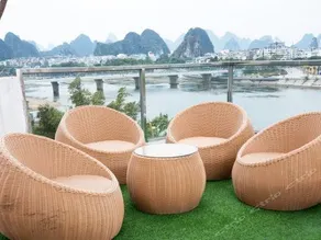 Q+ LIRIVER HOTEL - Image 4