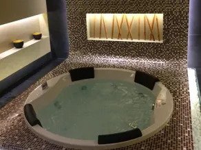 Flex Stay Holiday Homes - Cosmopolitan Damac - Image 2