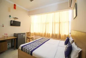 AP House Hotel - Image 5