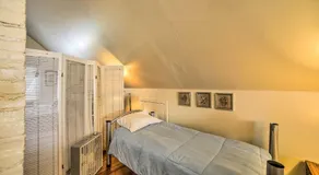 Explore Lake Erie and Strip From Quaint Apartment - Image 3