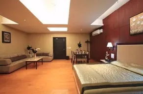 Hotel Clover - Image 3