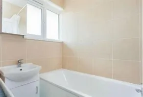 Dallow Stay - Image 3