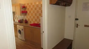 Waverley Park Apartment - Image 2