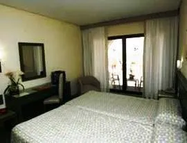 Montero Golf - Image 2