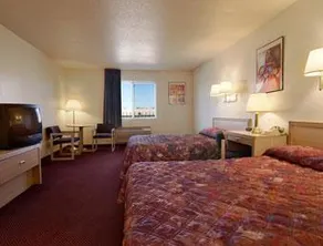 Super 8 Motel - Rio Rancho - Image 5