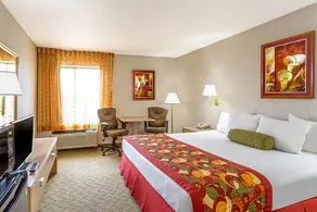 Ramada Limited Salt Lake City - Image 3