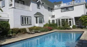 Lakewinds Country Manor - Image 2
