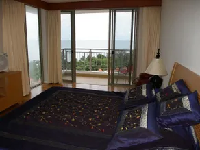 Beachfront Duplex Penthouse Hua Hin Seaview Condo - Image 3