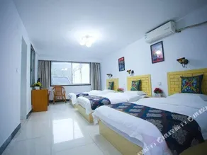 Fenghuang Guyun Hotel - Image 3
