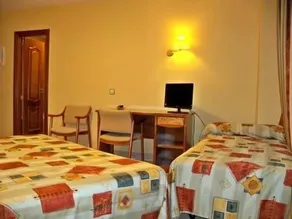 Hostal La Viña - Image 2