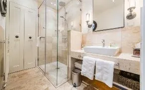 Grand Budapest Premium Apartments - Image 4