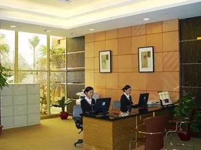Royal Hotel - Image 3