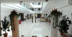 Hotel Midcity - Image 2