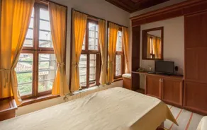 Pachilov House - Image 4