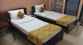 Dee Comfort Inn Guest House - Image 5