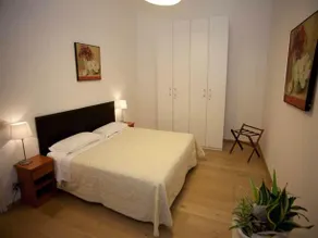 B&B Mini Palace - Image 3
