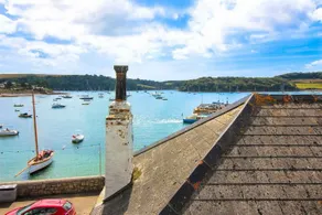 Harbour Retreat - Image 1