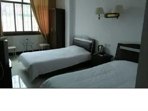 Longfeng Hot Spring Inn - Image 2