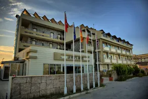 La Vita's - Image 4