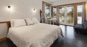 Cygnet Cove Vacation Rental Suites - Image 2