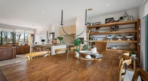Comfy Coast Drive - 3 Bedroom Condo - Image 3