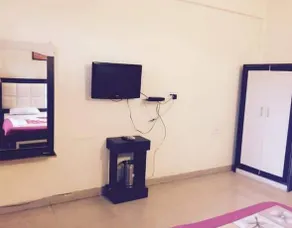 Hotel Natraj Palace - Image 2