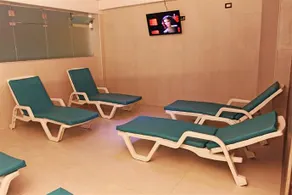Laurent's Deluxe Hotel - Image 2
