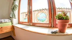 Portuguese LoveBoat - Image 3