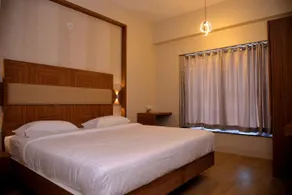 Hotel Shahi Executive - Image 2