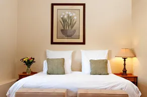 Ongegund Lodge - Image 4
