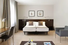 Hotel Medium Prisma - Image 2