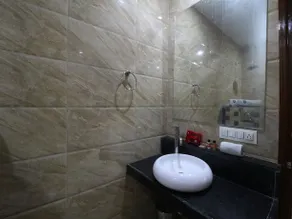 OYO 1623 Hotel JS Regency - Image 2