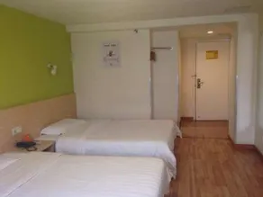 7Days Inn Ningbo Ninghai Railway Station - Image 2