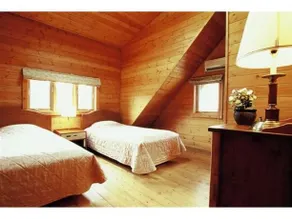 Hotel Lake Villa - Image 3
