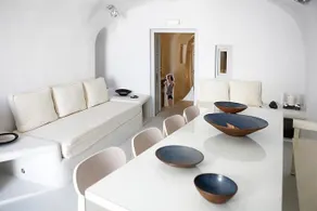 Santoniro Villas - Image 4