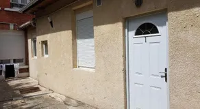 Studio Champagne - Image 4