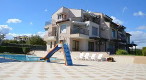 Sunrise Apartments - Image 4