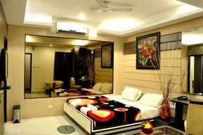 Hotel Esteem - Image 2