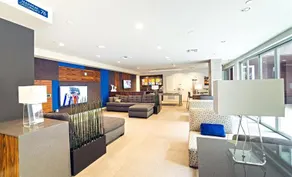 LA Central Apartel - Image 2