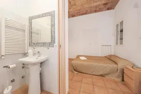 Eleven Rome Inn - Image 3