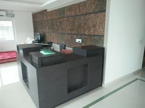 White Palace Tourist Home - Image 2
