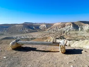 Suite in the Desert - Image 4