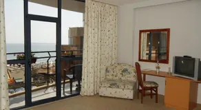 Fiesta M Hotel - Image 3