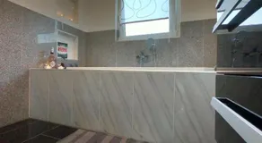 Moderne helle 2,5 Zimmer Wohnung mit großem Bad und Küche in Trossingen - Image 2
