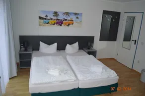 n8chtHAUS - Image 5
