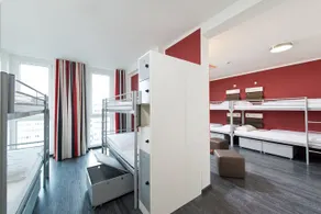 ONE80° Hostels Berlin - Image 4