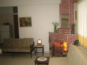 Moni House - Image 2