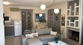 Sofia's Pearl Beachfront Maisonette - Image 3