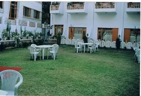 Hotel International Srinagar - Image 2