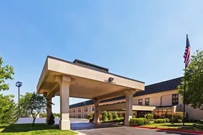 SureStay Plus Hotel by Best Western Norman - Image 2